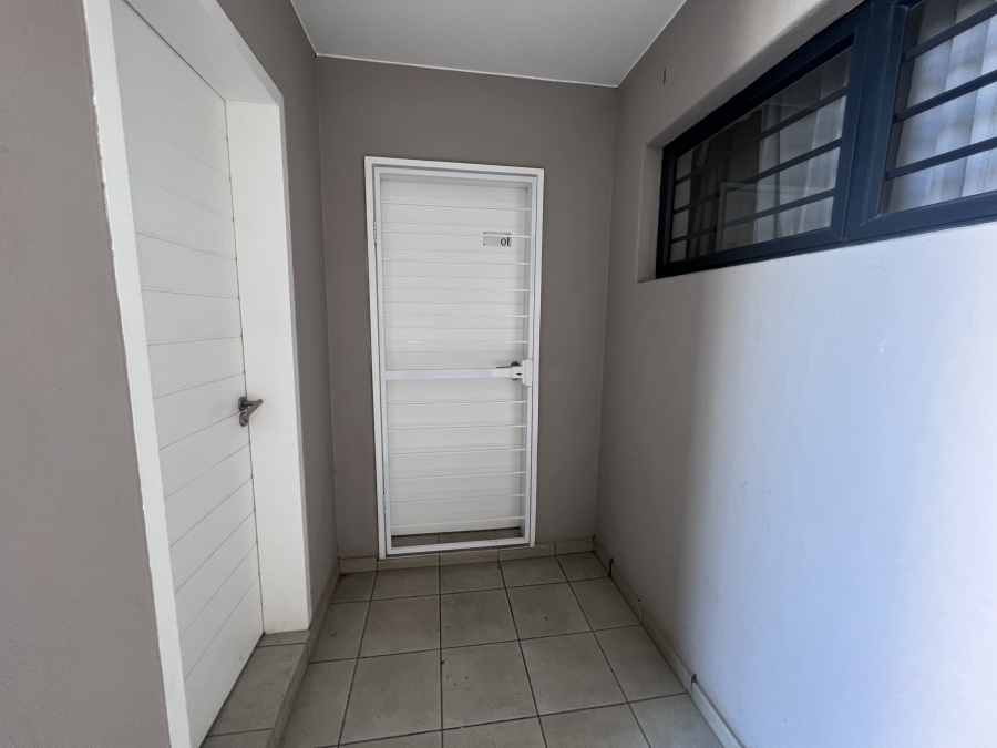 To Let 2 Bedroom Property for Rent in Parklands North Western Cape